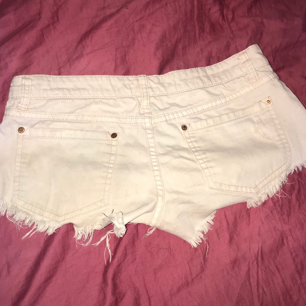 Shorts - Picture 4 of 6